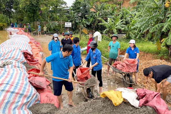 Huy động trên 2.600 đoàn viên thanh niên hỗ trợ ứng phó, khắc phục hậu quả mưa bão