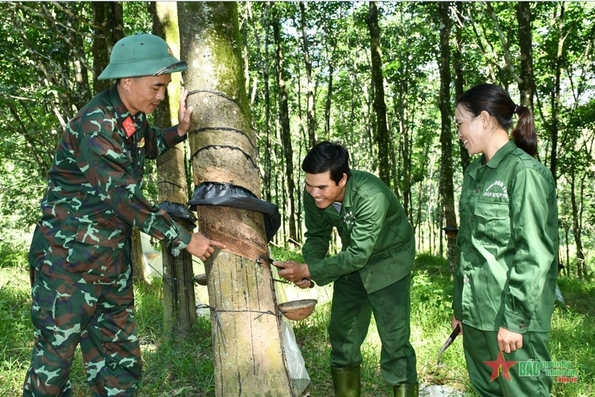 Xây thế trận lòng dân biên giới Quảng Bình