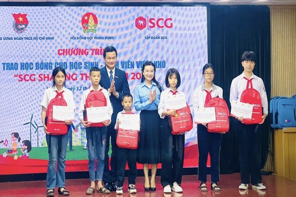 Phú Thọ có 2 học sinh được nhận học bổng SCG Sharing The Dream 2024