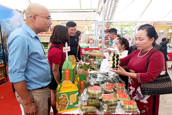 Đưa sản phẩm làng nghề vươn xa