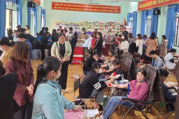 Ngày hội hiến máu “Tình người xứ Mường”