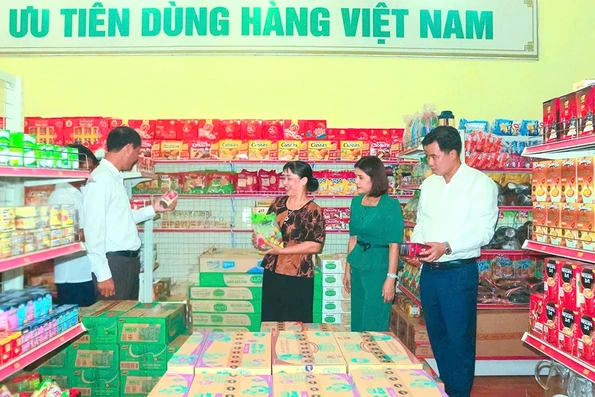 Tự hào hàng Việt