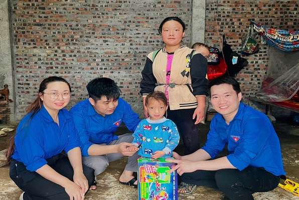 Bảo vệ, chăm sóc, giáo dục trẻ em - nhìn từ vai trò của tổ chức Đoàn