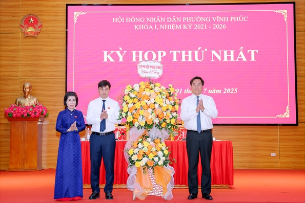 Chủ tịch UBND tỉnh dự Kỳ họp thứ Nhất HĐND phường Vĩnh Phúc