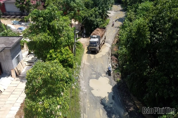 Tuyến đường liên xã Văn Miếu - Khả Cửu xuống cấp nghiêm trọng