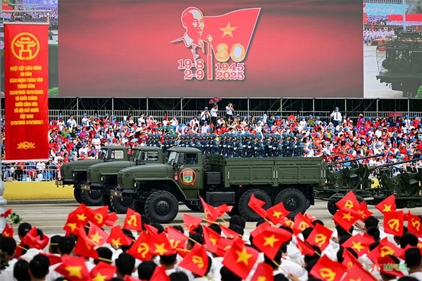 Quân đội ta - mạnh từ gốc dân, vững bởi lòng dân