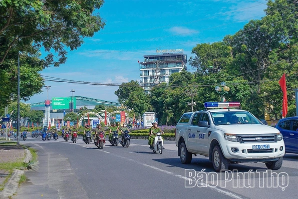 Ra quân thực hiện đợt cao điểm về công tác quản lý đất đai, trật tự đô thị, an toàn giao thông