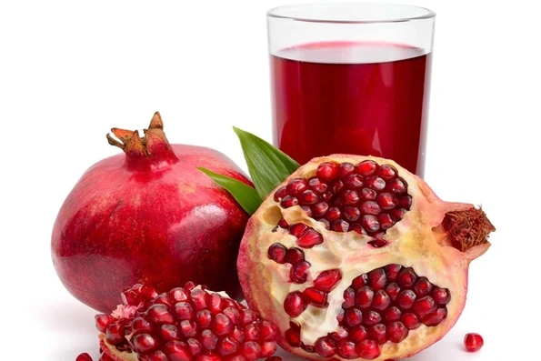 Nên uống bao nhiêu nước ép lựu mỗi ngày để có trái tim khỏe mạnh?
