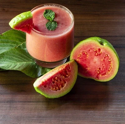 9 lợi ích bất ngờ khi uống nước ép ổi mỗi ngày