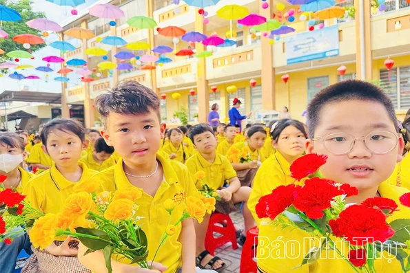 Trường Tiểu học Đinh Tiên Hoàng - Bệ phóng cho những ước mơ bay xa