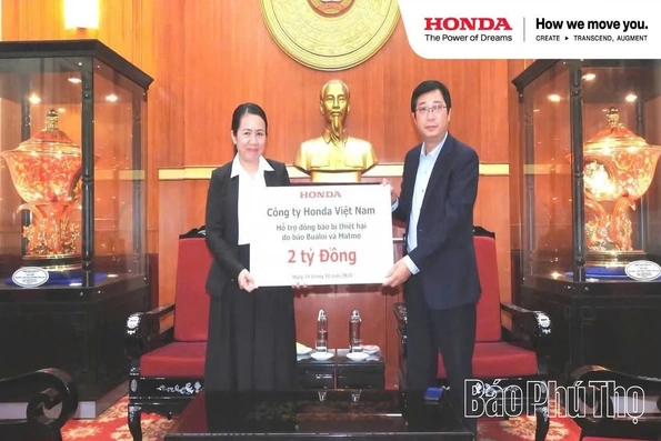 Honda Việt Nam hỗ trợ 2 tỷ đồng cho người dân vùng bị ảnh hưởng bởi bão số 10 và bão số 11