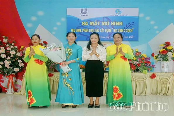 Ra mắt mô hình Thu gom, phân loại rác xây dựng “gia đình 3 sạch”