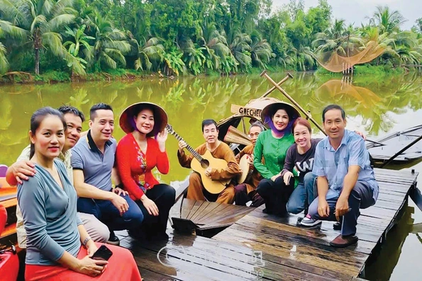 Sức bật mới cho “ngành công nghiệp không khói”