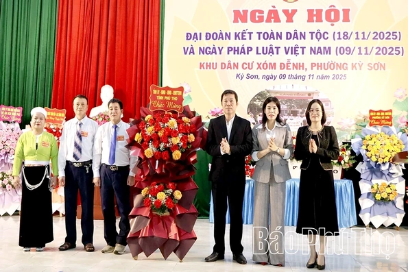 Ngày hội Đại đoàn kết toàn dân tộc xóm Đễnh, phường Kỳ Sơn