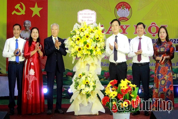 Ngày hội Đại đoàn kết toàn dân tộc khu dân cư số 9, xã Bản Nguyên