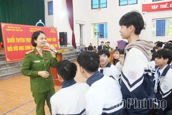 Tuyên truyền pháp luật, kỹ năng phòng chống tội phạm cho gần 3.000 học sinh