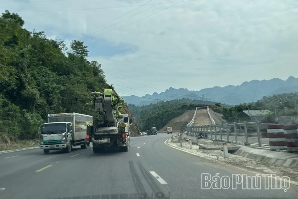 Cần đảm bảo an toàn khi tham gia giao thông qua Dốc Cun