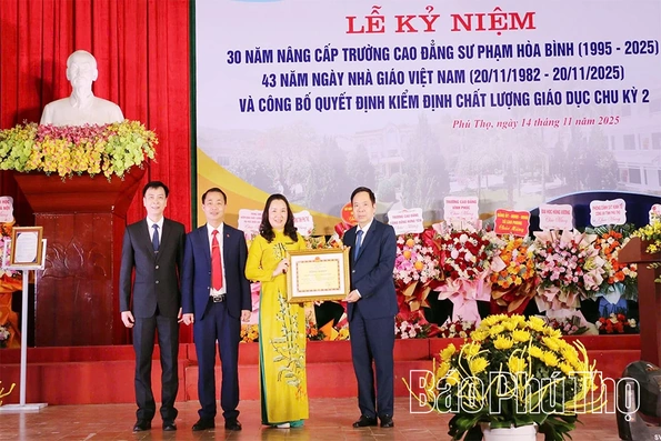 Trường Cao đẳng sư phạm Hòa Bình kỷ niệm 43 năm Ngày Nhà giáo Việt Nam