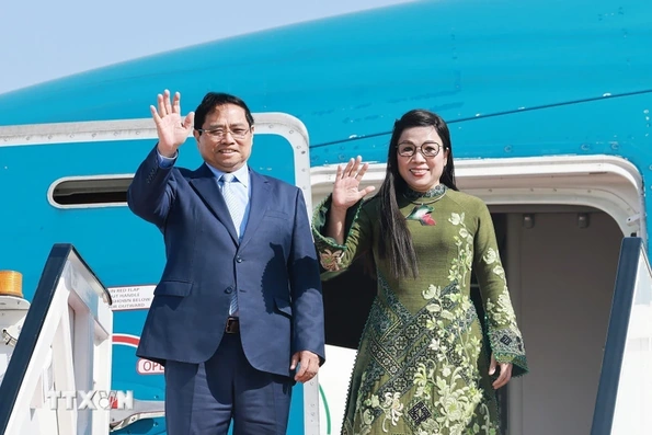 Thủ tướng Phạm Minh Chính và Phu nhân bắt đầu thăm chính thức Algeria