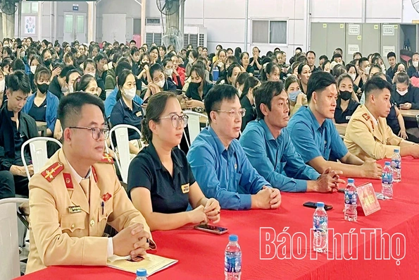 1.200 công nhân được trang bị kiến thức mới về an toàn giao thông