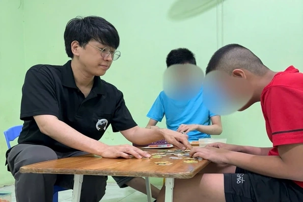 Thầy giáo Nhật Bản và hành trình vì trẻ khuyết tật