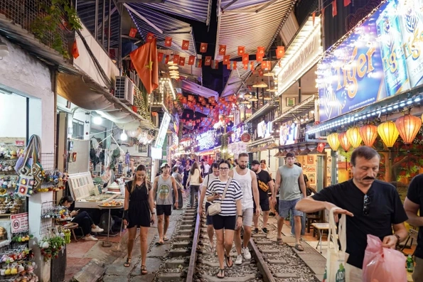 Du lịch Hà Nội năm 2025 đón lượng khách cao nhất lịch sử