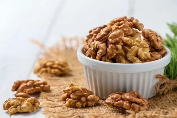 Từ hạt nhỏ đến lợi ích lớn: Cách ăn hạt óc chó để dưỡng chất phát huy tối đa ở trẻ