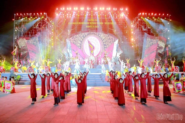 Keeping the Flame of Xoan singing Alive in the Flow of Development