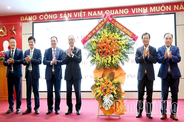 Phu Tho Provincial General Hospital receives 5 Hemodialysis Machines