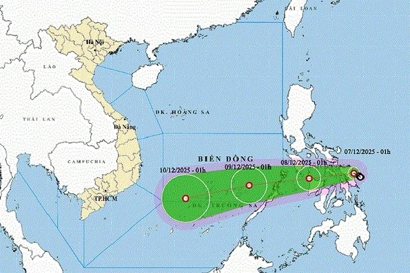 Thời tiết ngày 7/12: Áp thấp nhiệt đới tiến vào Biển Đông, gây gió mạnh và biển động