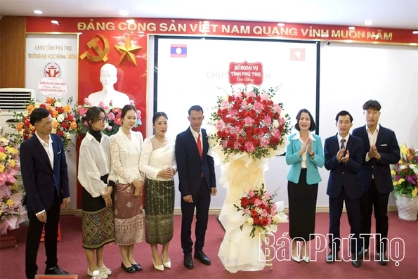 Trường Đại học Hùng Vương tổ chức kỷ niệm 50 năm ngày Quốc khánh nước bạn Lào