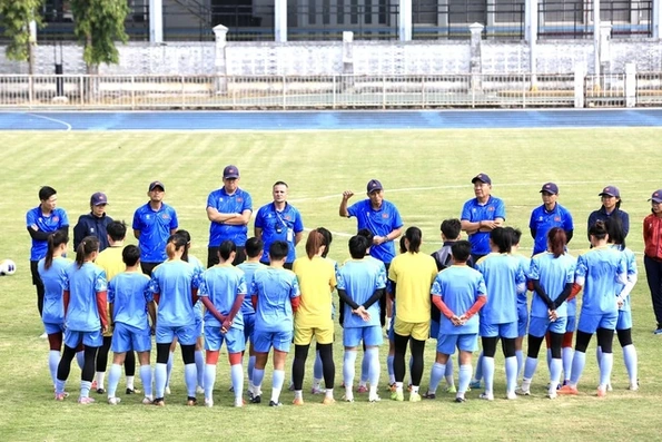 HLV Mai Đức Chung: “Đội tuyển nữ Việt Nam sẽ thắng Myanmar bằng tất cả những gì có thể”