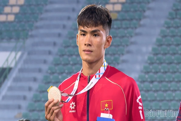 Vận động viên Phú Thọ phá kỷ lục quốc gia và giành Huy chương Bạc SEA Games