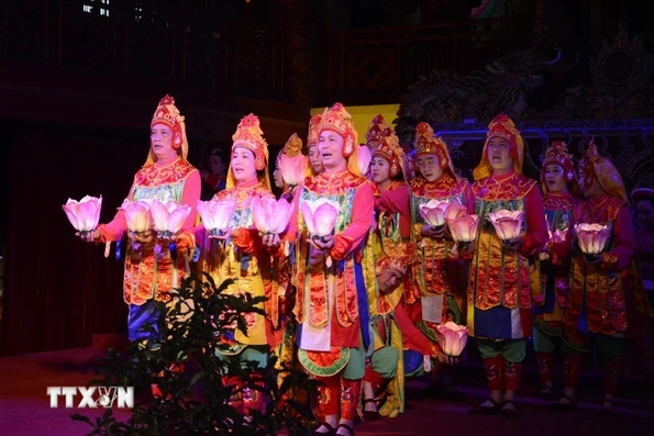 Huế - Hình mẫu về phát triển công nghiệp văn hóa và du lịch bền vững