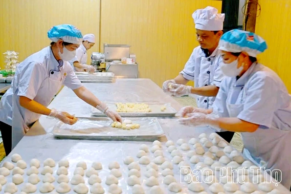 Bánh giầy Lang Liêu&nbsp;- thảo thơm từ đất mẹ