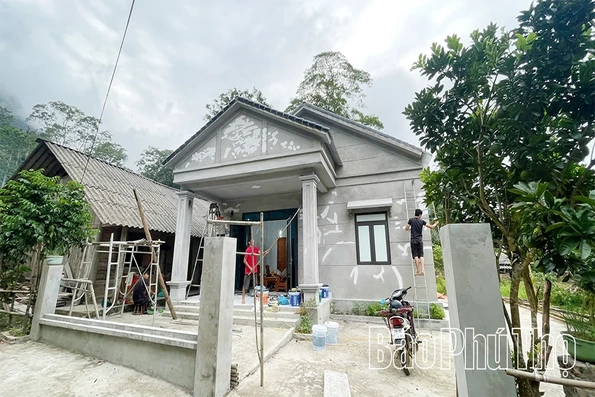 Xóa nhà tạm, xây hy vọng