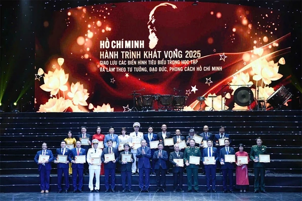 Phú Thọ: Một cá nhân điển hình được tôn vinh tại Chương trình 