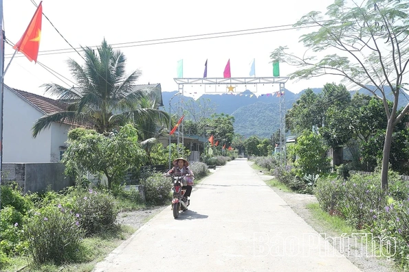 Nông dân Yên Thủy phát huy vai trò nòng cốt trong xây dựng nông thôn mới