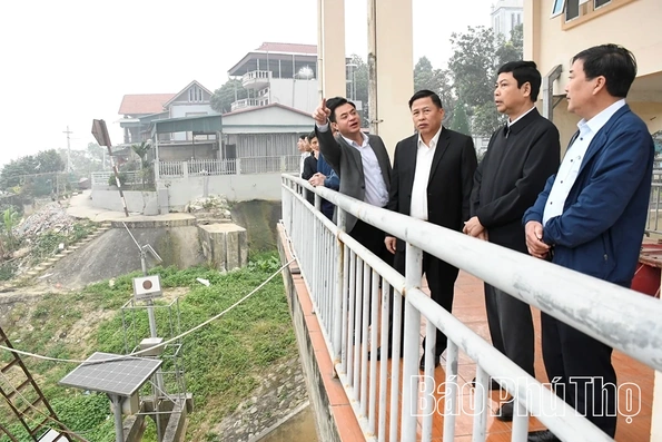 Kiểm tra công tác lấy nước đợt 1 phục vụ gieo cấy vụ Đông Xuân