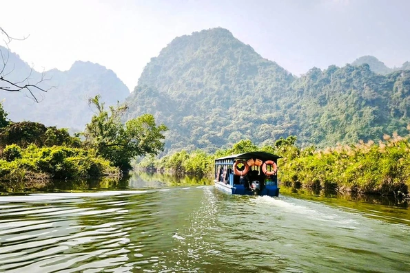 Sức hấp dẫn mới của du lịch chùa Hương