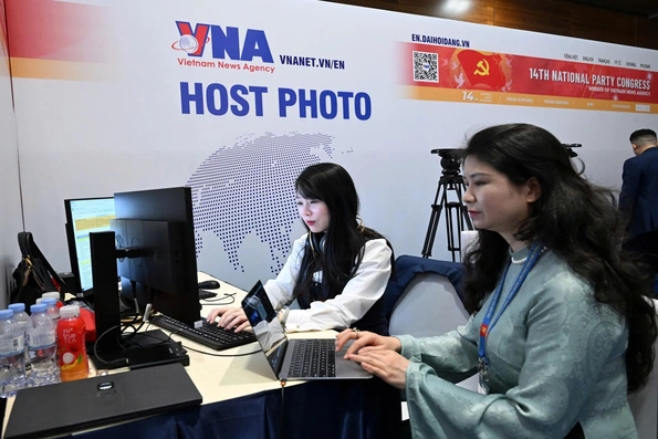 Các nhà báo bày tỏ vinh dự, tự hào và trách nhiệm khi tác nghiệp tại Đại hội XIV của Đảng