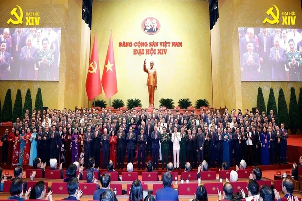 [Infographic] Danh sách Ban Bí thư Trung ương Đảng khóa XIV