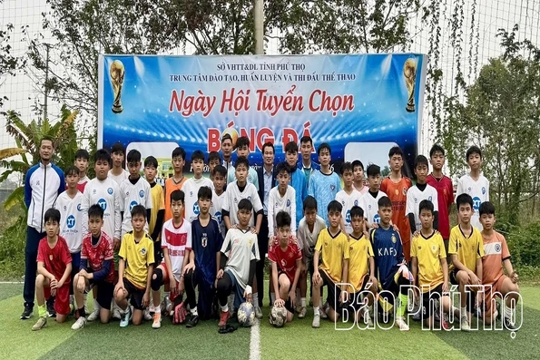 Tuyển chọn 20 vận động viên xuất sắc góp mặt trong các lứa bóng đá trẻ của tỉnh Phú Thọ