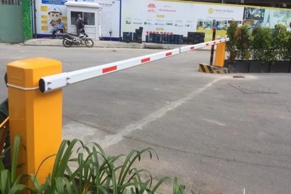 Barie tự động cần thẳng - Giải pháp kiểm soát giao thông chuyên nghiệp