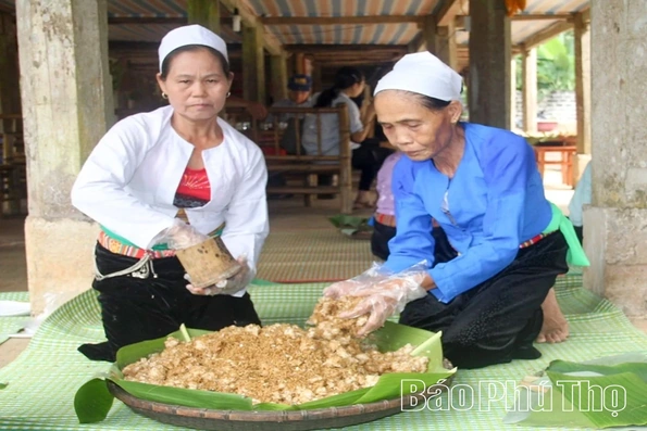Mùa rượu cần theo người đi xa