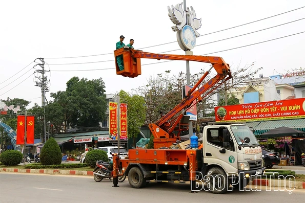 Những người giữ sắc Xuân cho phố