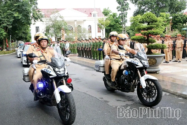 Quyết liệt bảo đảm an toàn giao thông để Tết trọn niềm vui
