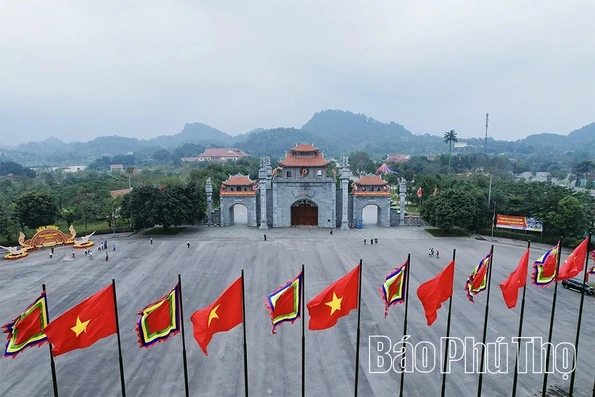 Early Spring Pilgrimage to the Ancestral Roots of the Nation