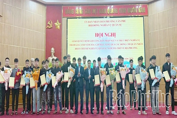 Hơn 1.900 công dân viết đơn tình nguyện nhập ngũ