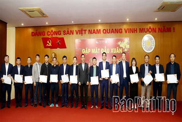 Công ty Cổ phần Xi măng Vicem Sông Thao ra quân đầu Xuân